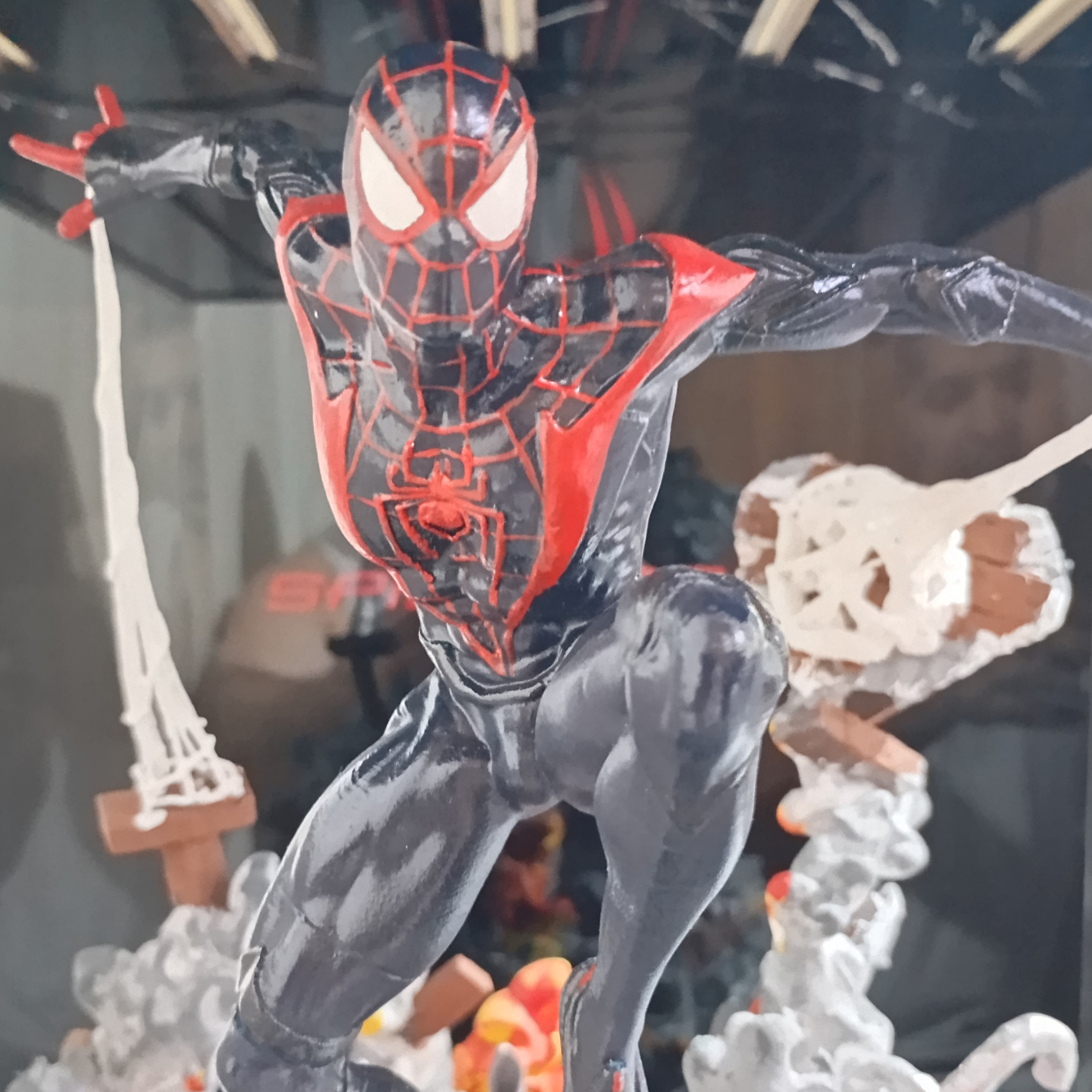 فیگور مدل اسپایدر من مایلز مورالز و راینو ارتفاع 53 سانتی متر