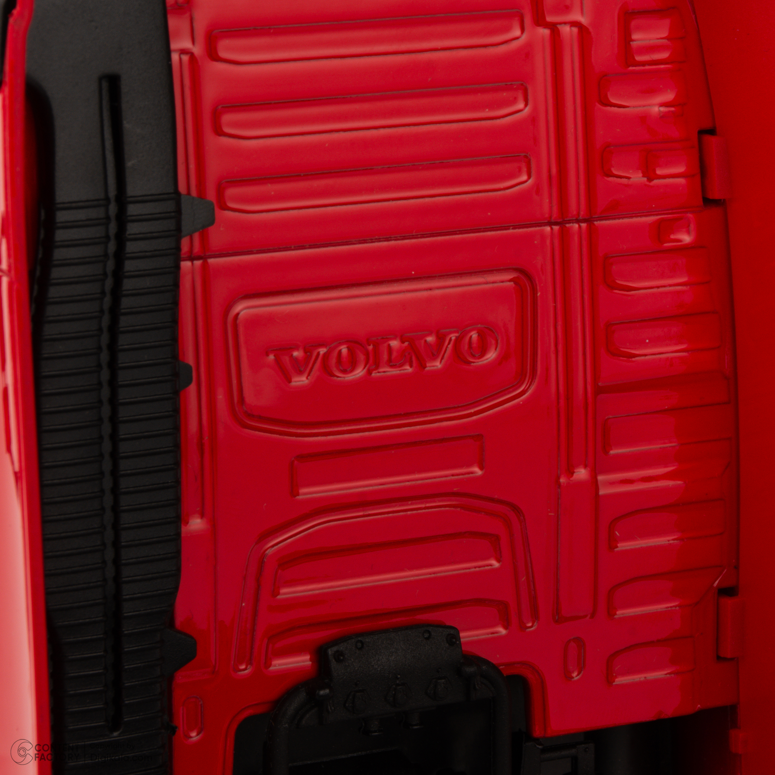 ماکت ماشین فلزی کشنده ولوو FH500 (تریلی) برند ویلی مقیاس 1:32